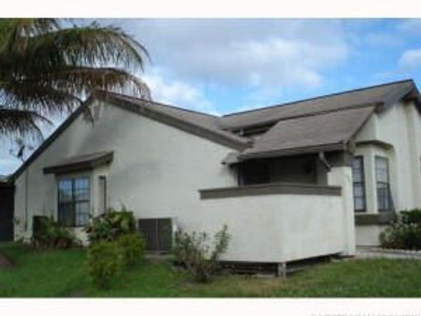 602 SW Jeanne Street, Port St. Lucie, FL 34953