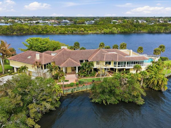 12198 SE Riverbend Lane, Port St. Lucie, FL 34984