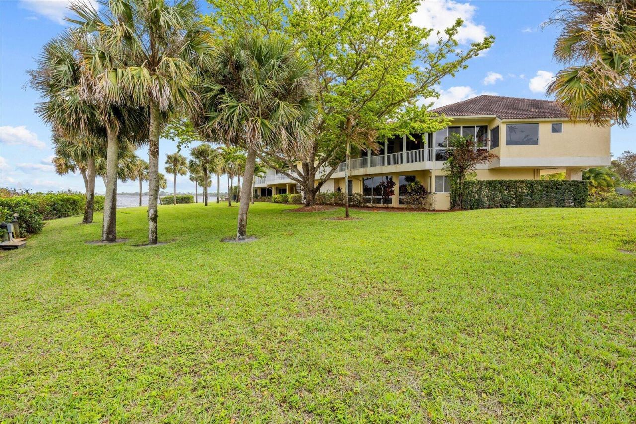 12198 SE Riverbend Lane, Port Saint Lucie, FL 34984 Photo