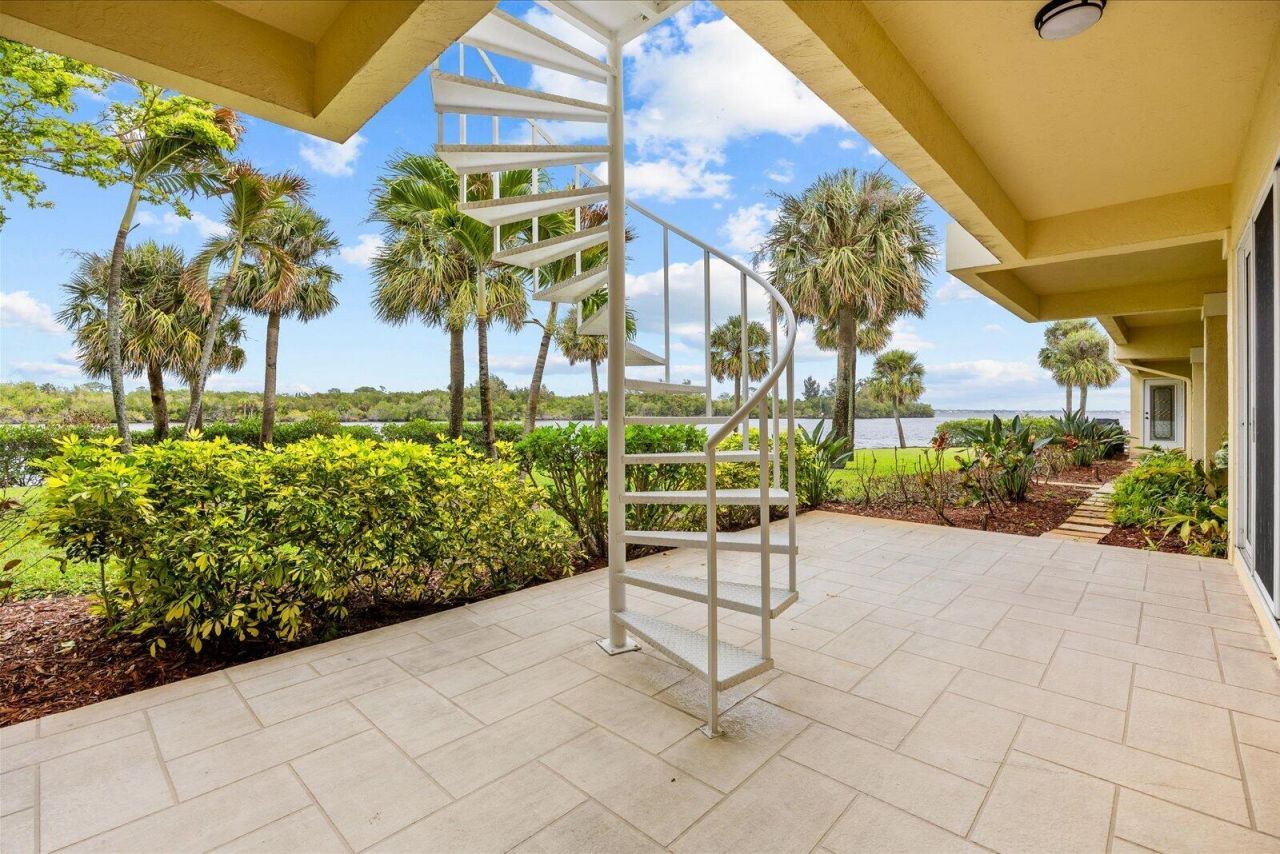 12198 SE Riverbend Lane, Port Saint Lucie, FL 34984 Photo