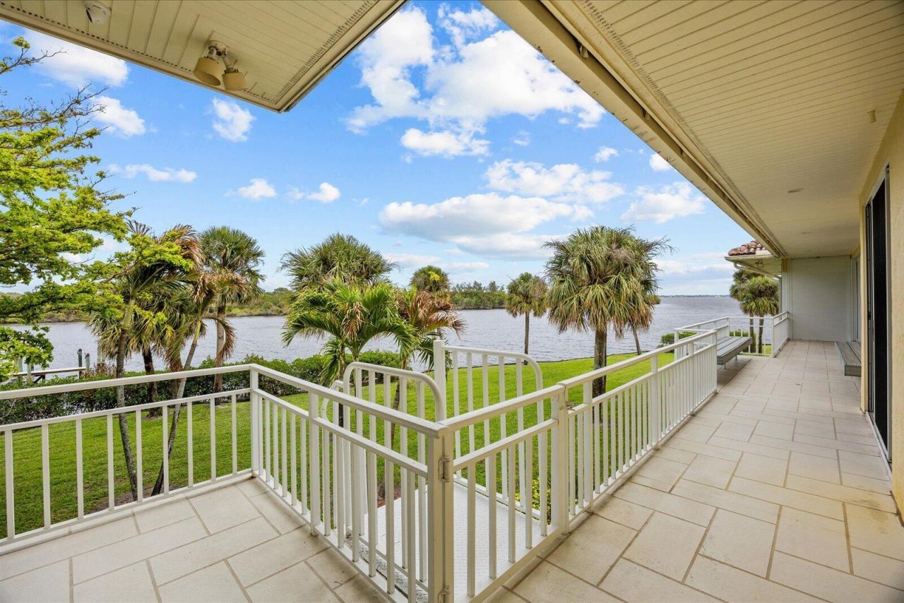 12198 SE Riverbend Lane, Port Saint Lucie, FL 34984 Photo