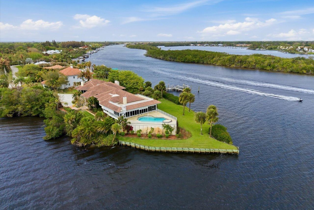 12198 SE Riverbend Lane, Port Saint Lucie, FL 34984 Photo