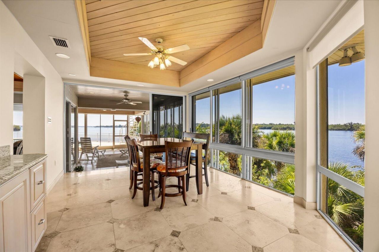 12198 SE Riverbend Lane, Port Saint Lucie, FL 34984 Photo