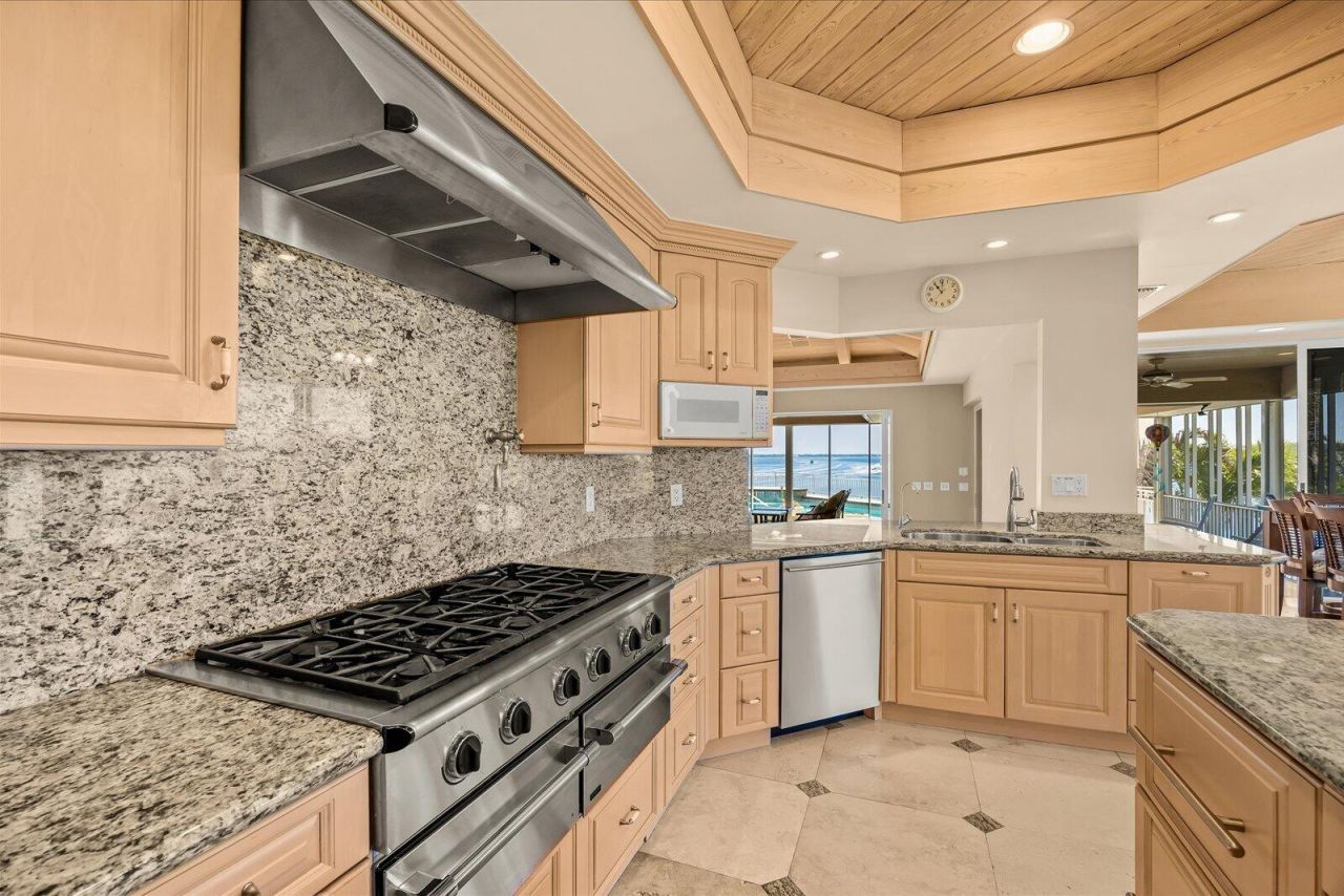 12198 SE Riverbend Lane, Port Saint Lucie, FL 34984 Photo