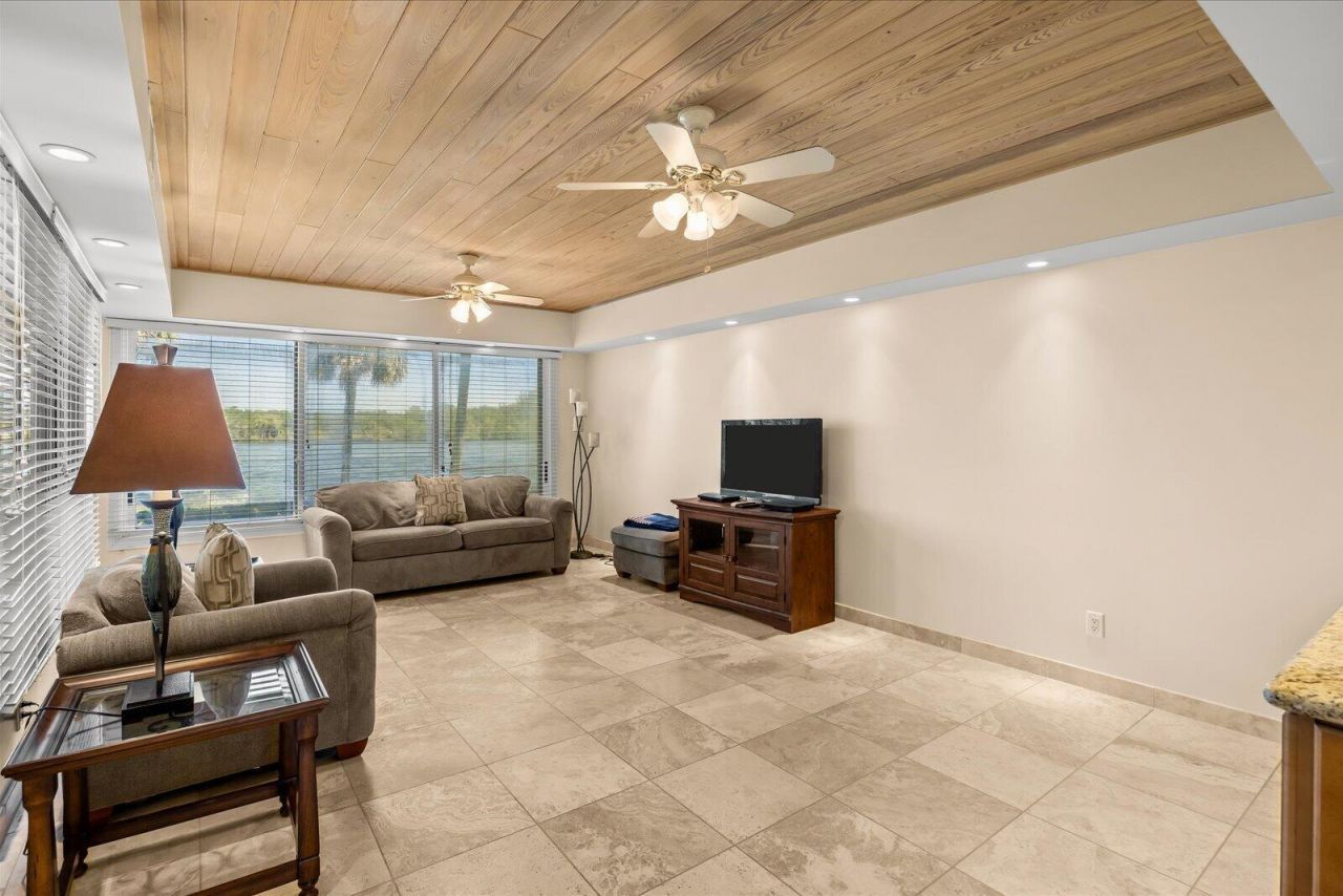 12198 SE Riverbend Lane, Port Saint Lucie, FL 34984 Photo