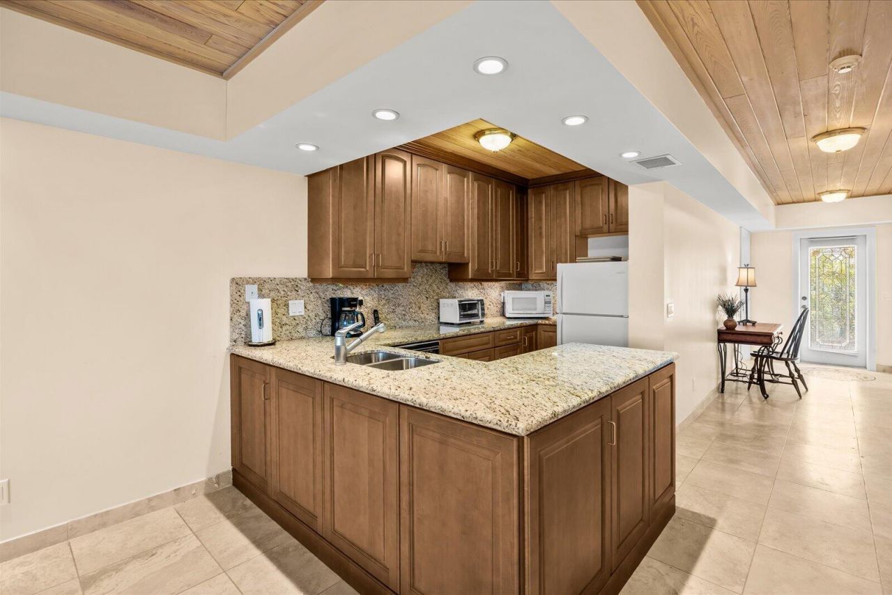 12198 SE Riverbend Lane, Port Saint Lucie, FL 34984 Photo