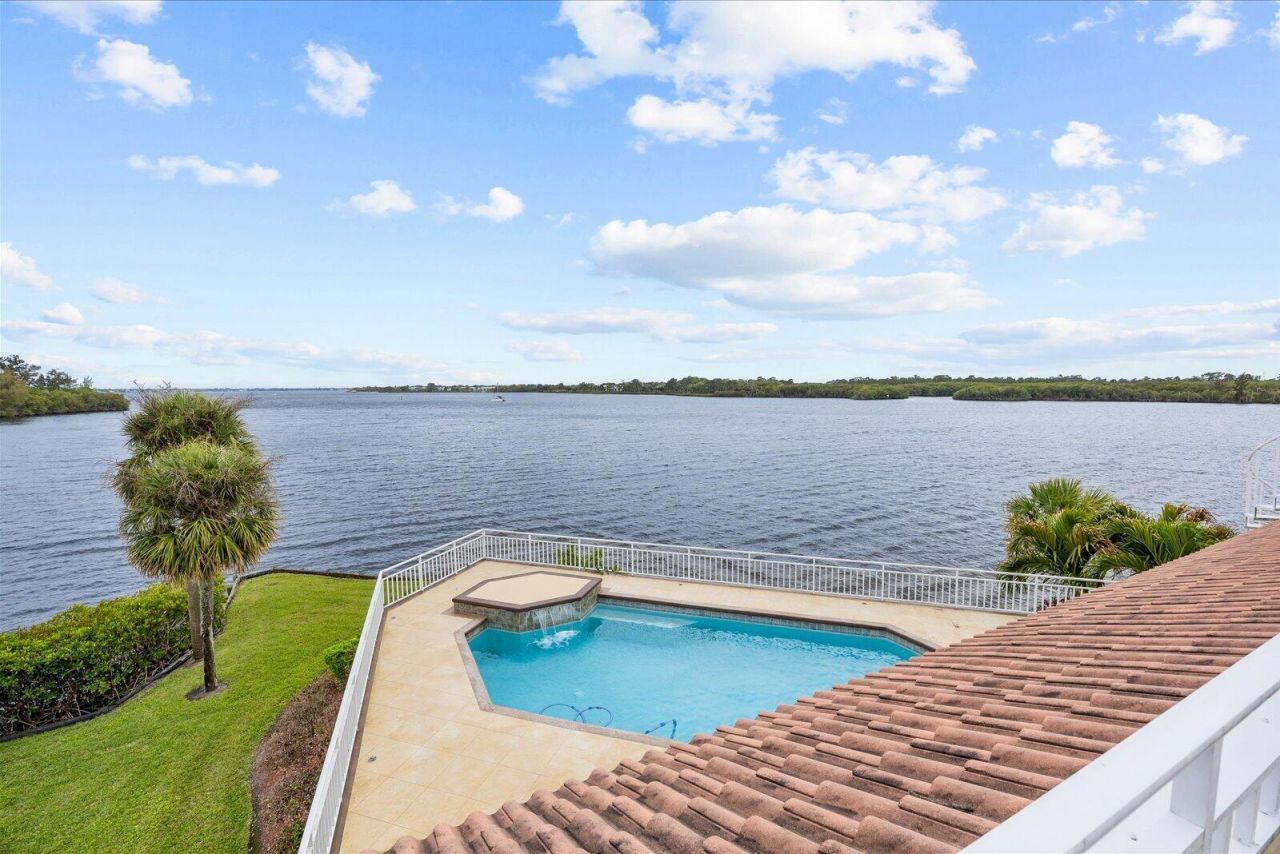 12198 SE Riverbend Lane, Port Saint Lucie, FL 34984 Photo