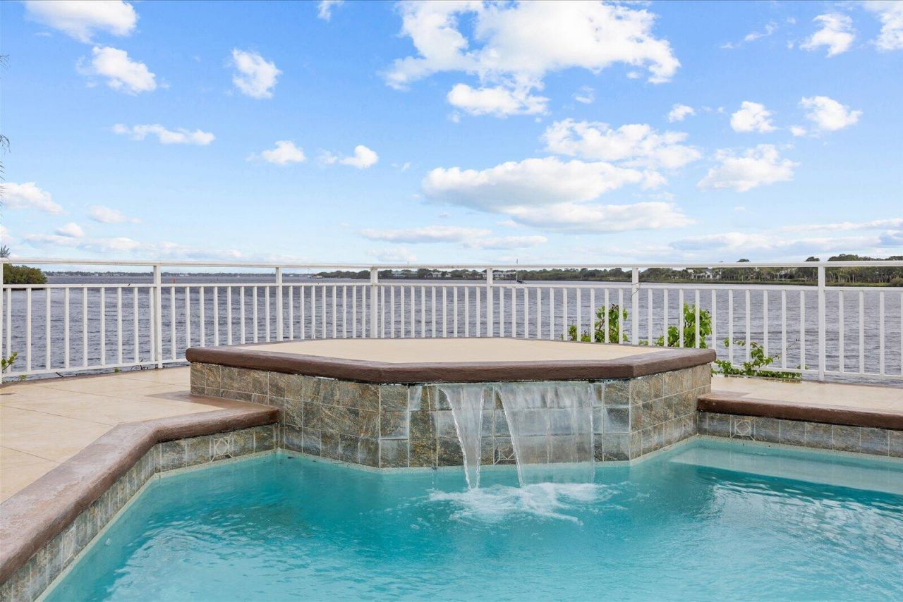12198 SE Riverbend Lane, Port Saint Lucie, FL 34984 Photo