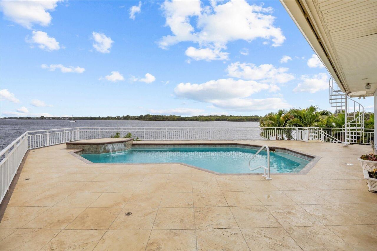 12198 SE Riverbend Lane, Port Saint Lucie, FL 34984 Photo