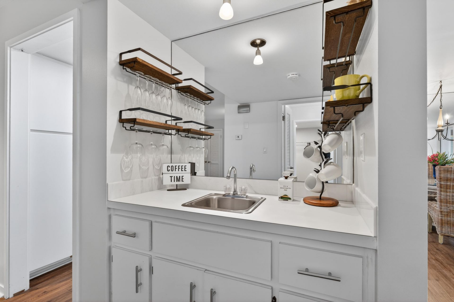 669 NW Plantation Road, Unit 308, Hutchinson Island, FL 34996 Photo