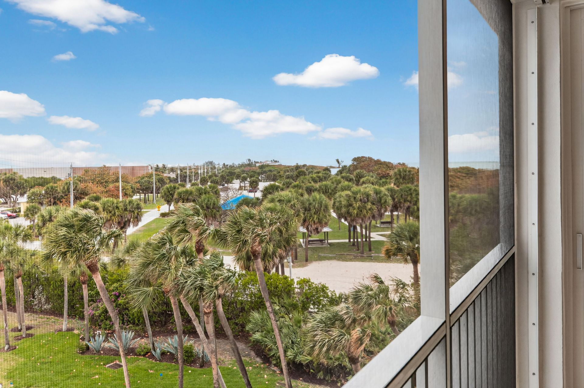 669 NW Plantation Road, Unit 308, Hutchinson Island, FL 34996 Photo