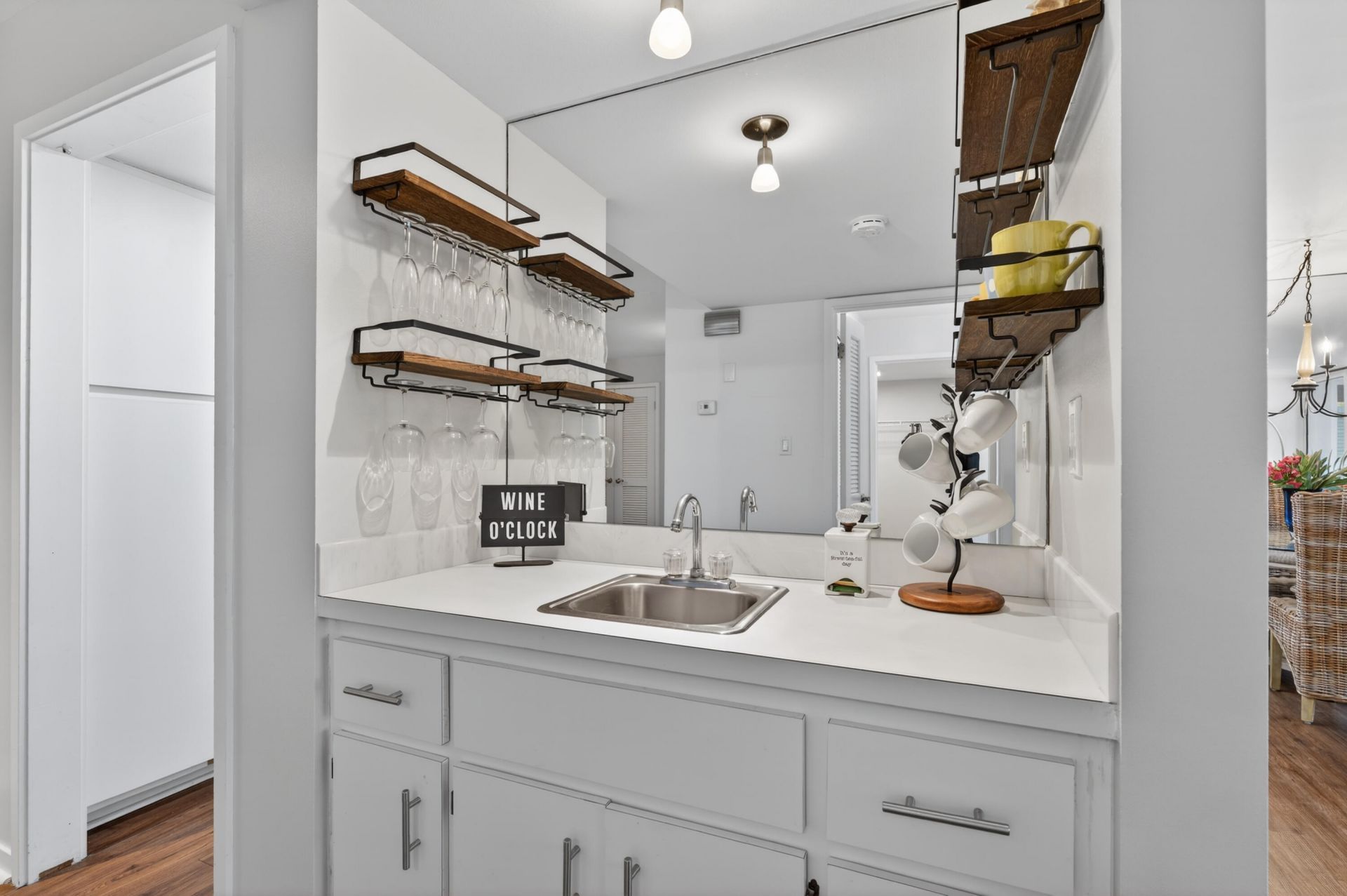 669 NE Plantation Road, Unit 308, Hutchinson Island, FL 34996 Photo