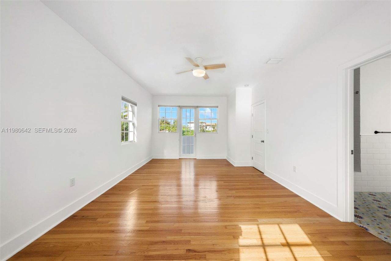 4491 Prairie Ave, Miami Beach, FL 33140 Photo