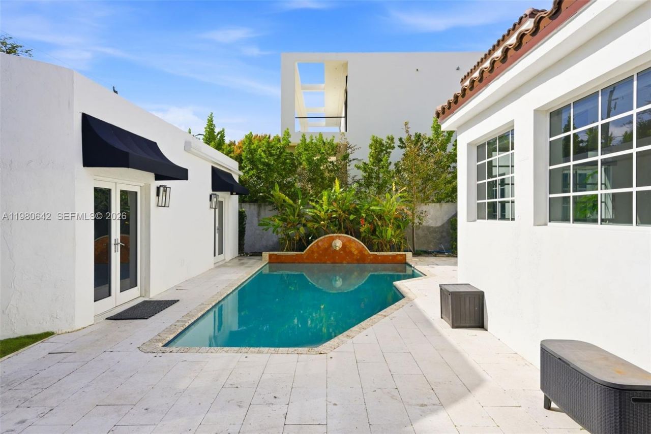 4491 Prairie Ave, Miami Beach, FL 33140 Photo