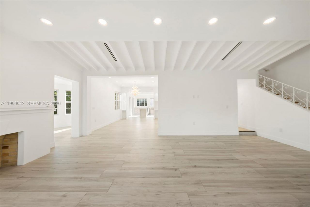 4491 Prairie Ave, Miami Beach, FL 33140 Photo