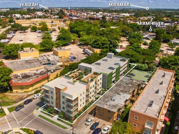 2765 NW 17th Ter , Miami, FL 33125