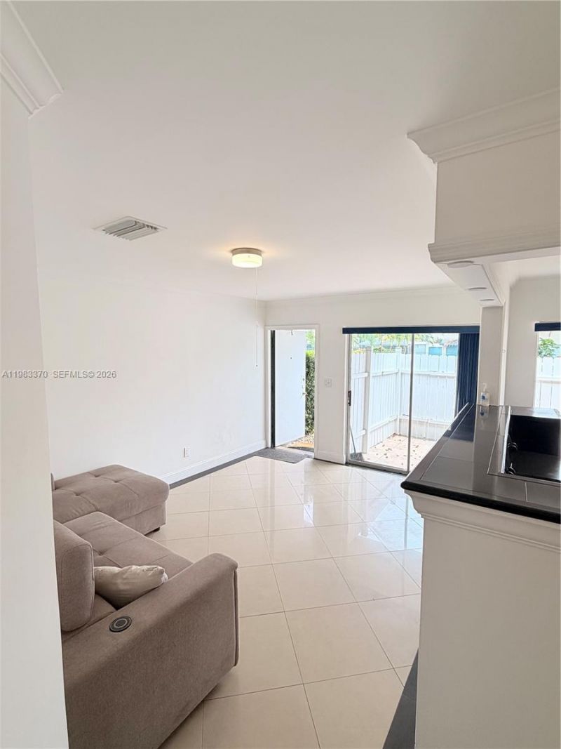 3000 NW 5th Ter , Unit 106, Pompano Beach, FL 33064 Photo