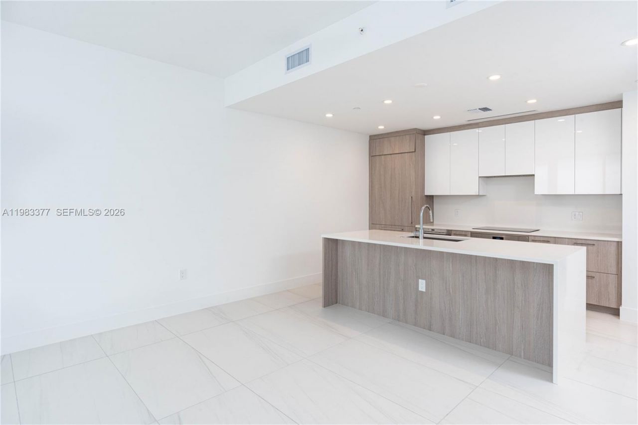 153 N Seabreeze Blvd , Unit 703, Fort Lauderdale, FL 33304 Photo