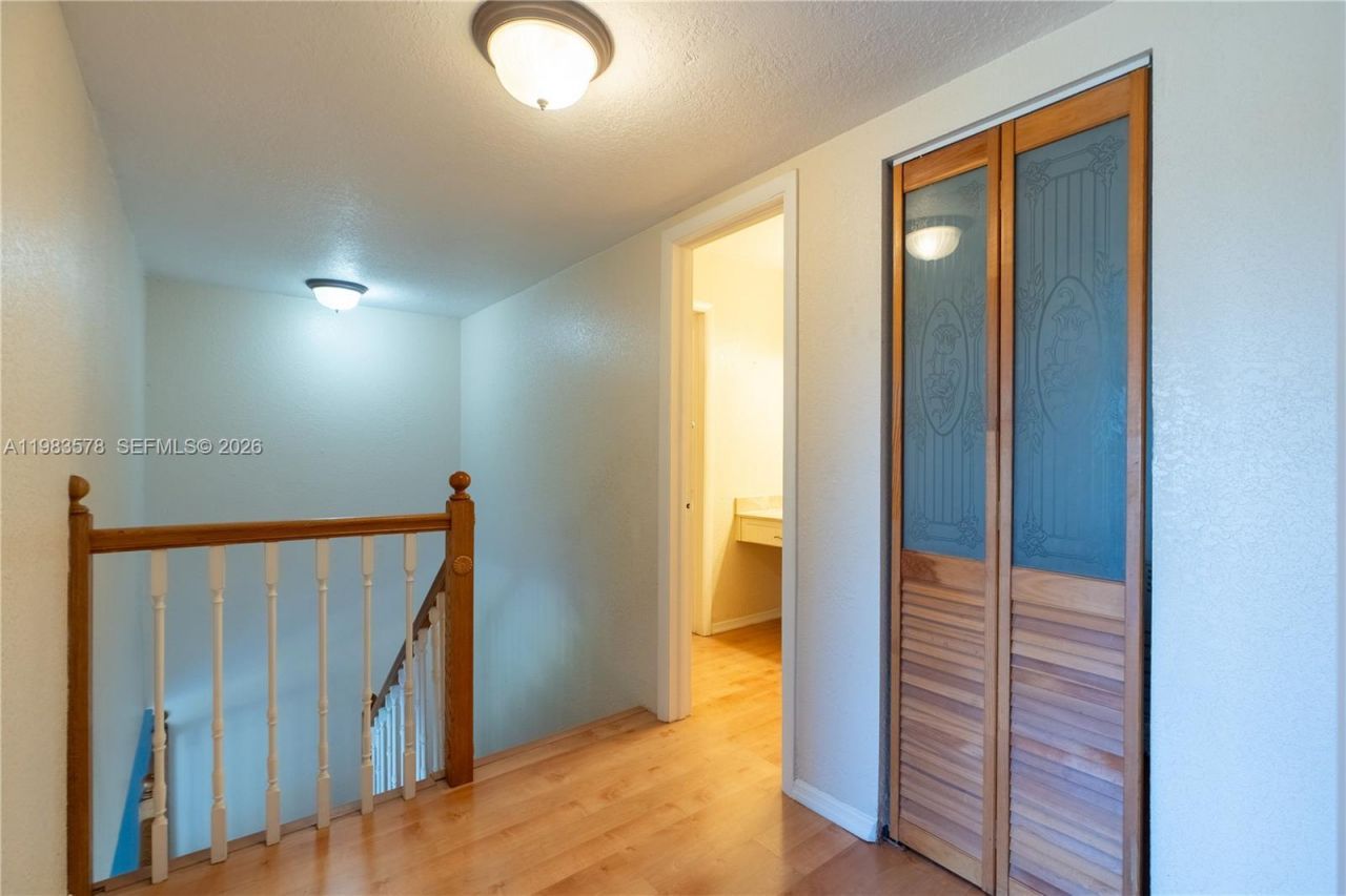 430 Commodore Dr, Unit 314, Plantation, FL 33325 Photo