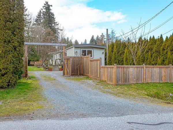 243 Twiggly Wiggly Rd , Nanaimo, BC V9R 6T4