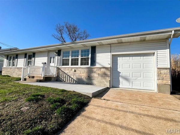 619 E 8th Street, Washington, MO 63090