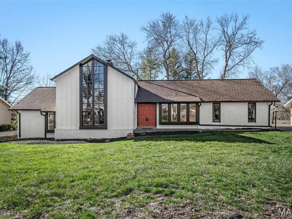 500 Kingridge Drive, Ballwin, MO 63011