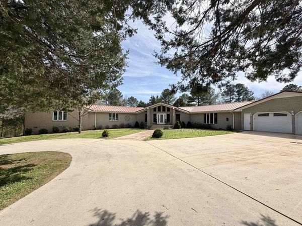 460 Co Rd 122, Florence, AL