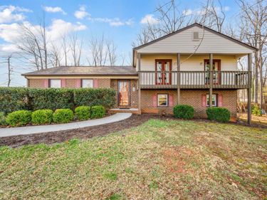 1071 Great Oaks Road, Forest, VA 24551