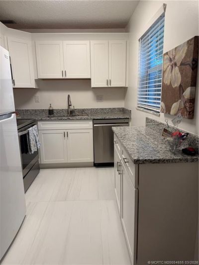 1225 NW 21st Street, Unit 7-705, Stuart, FL 34994 Photo