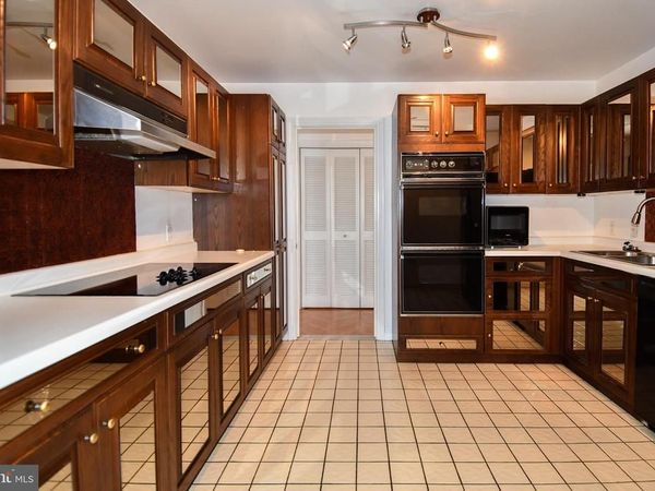 10 E LEE STREET , Unit 809, BALTIMORE, MD 21202