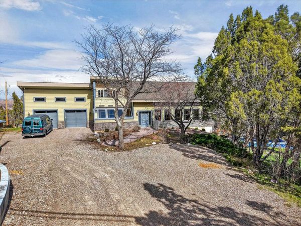 4210 Johnny Creek Rd, Pocatello, ID 83204