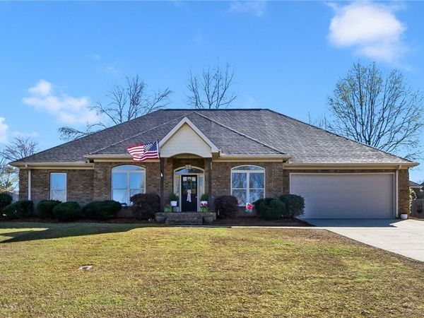 13895 Morganrose Drive, Northport, AL 35475