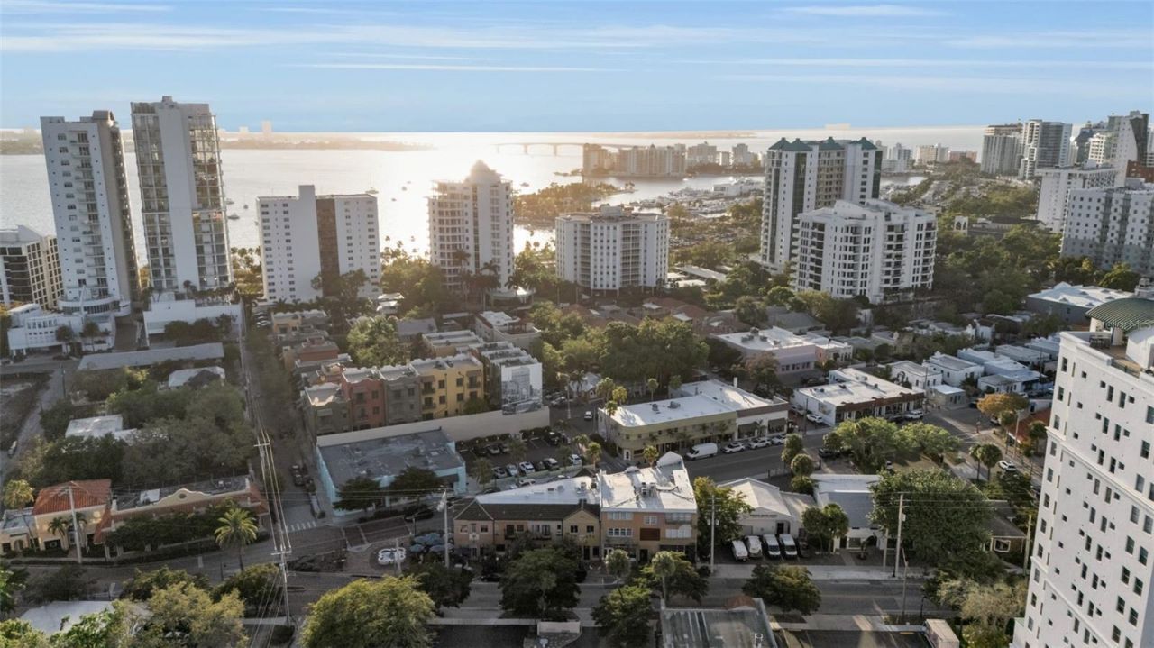 530 S Orange Avenue , Sarasota, FL 34236 Photo