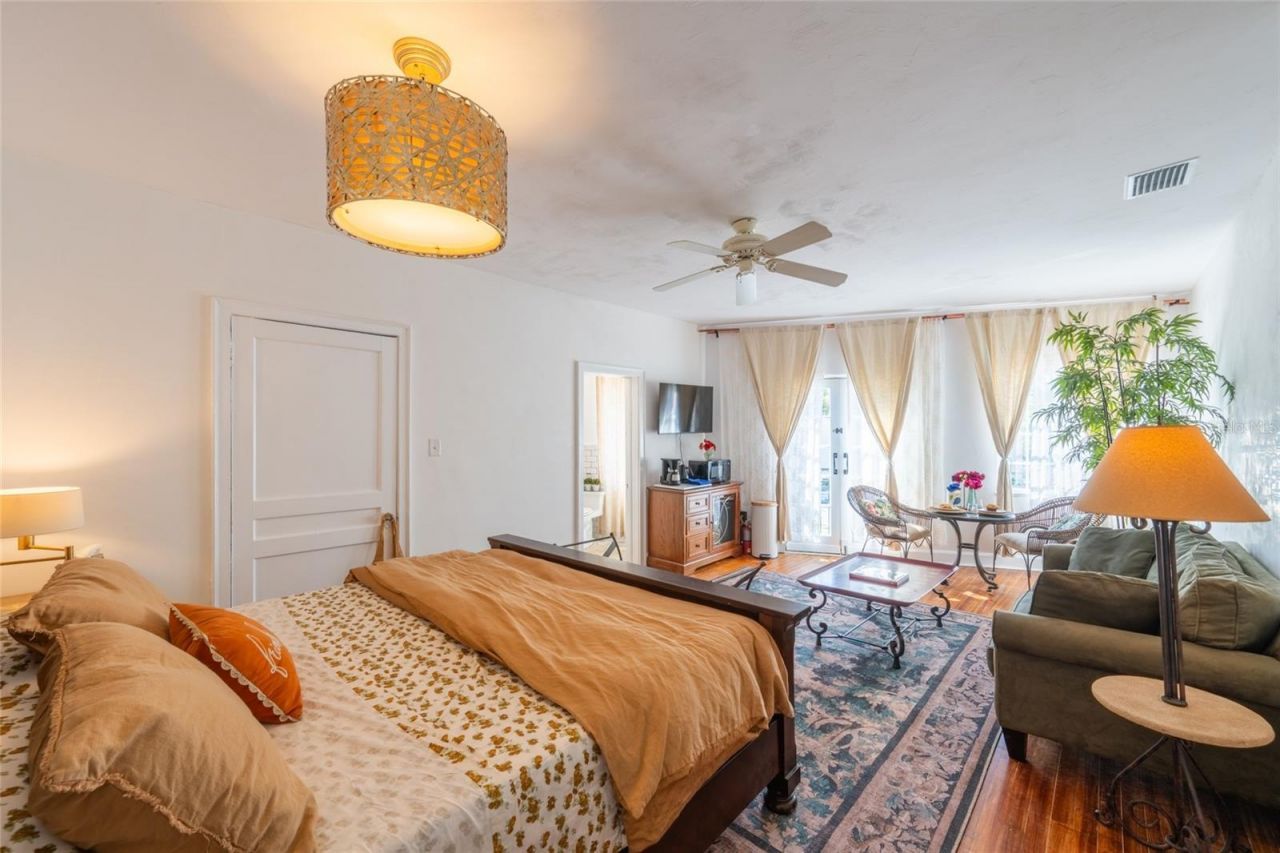 530 S Orange Avenue , Sarasota, FL 34236 Photo