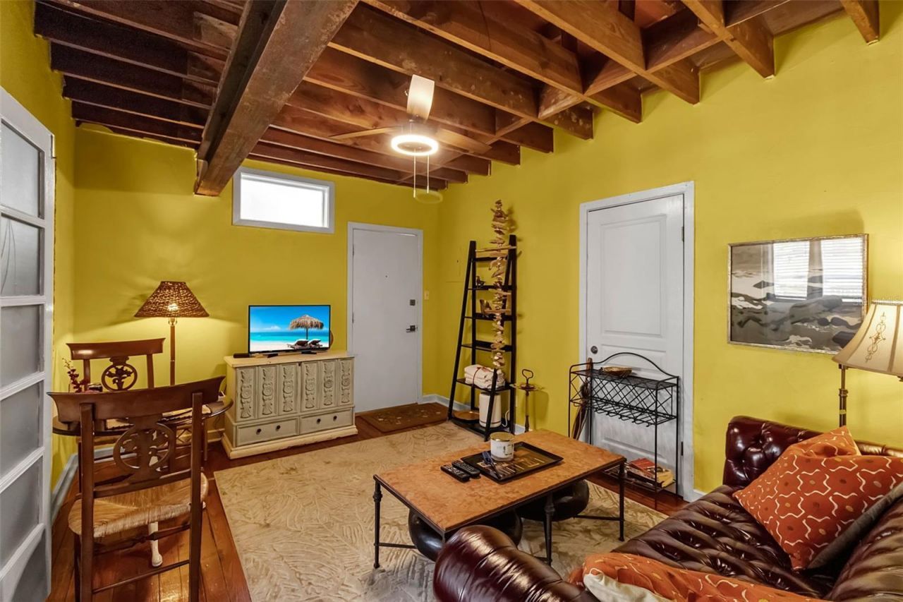 530 S Orange Avenue, Sarasota, FL 34236 Photo