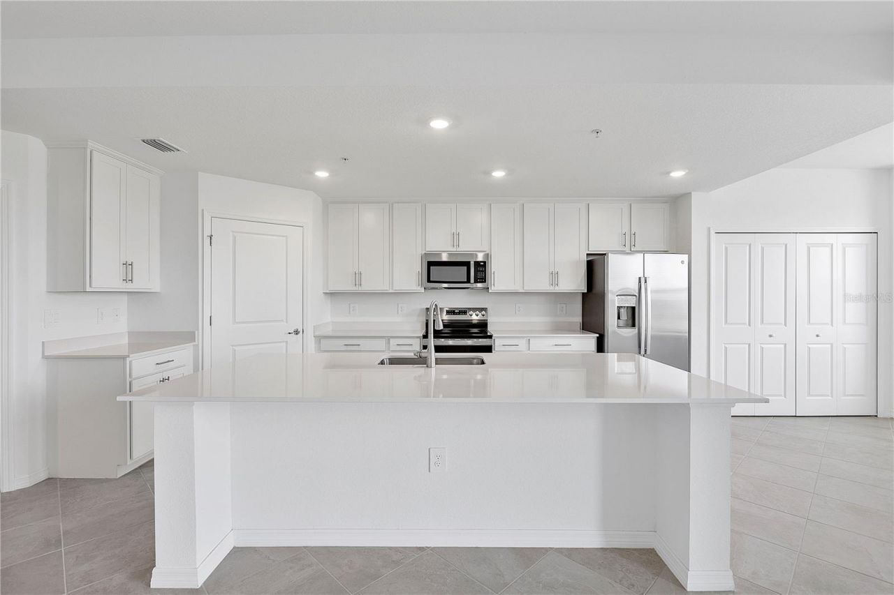 15265 Green Acres Avenue, Unit 214, Punta Gorda, FL 33982 Photo