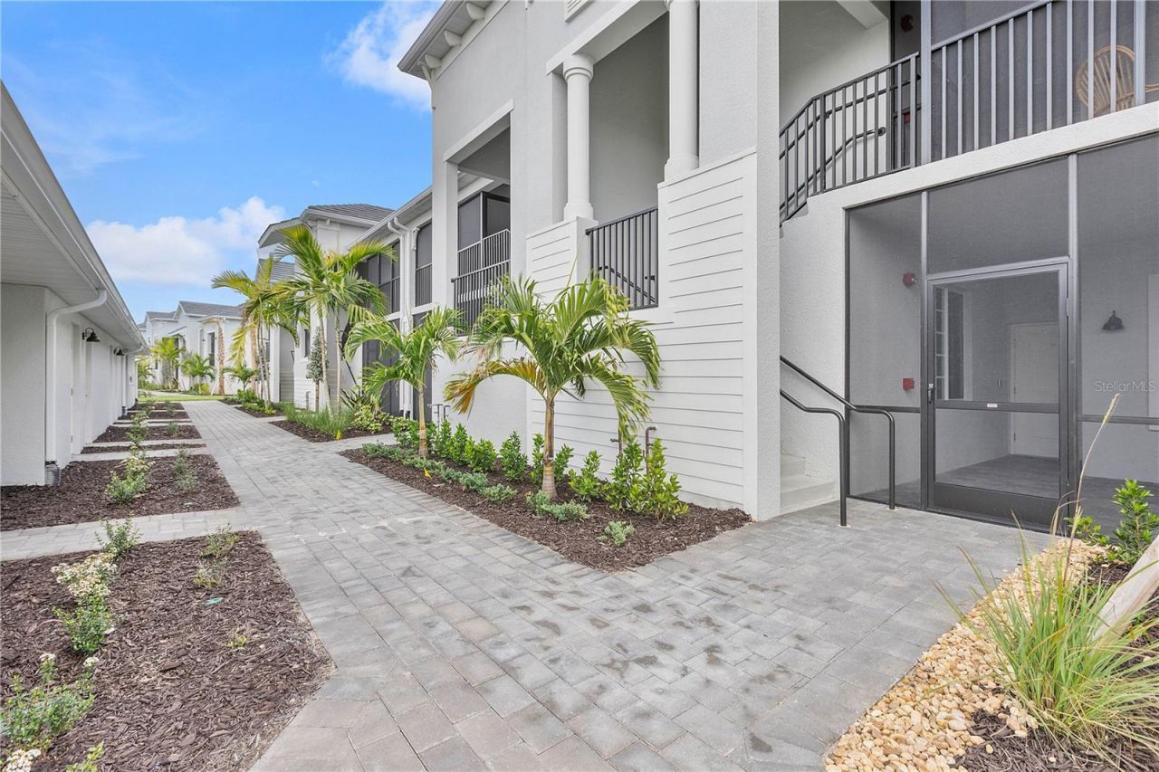 15265 Green Acres Avenue, Unit 214, Punta Gorda, FL 33982 Photo