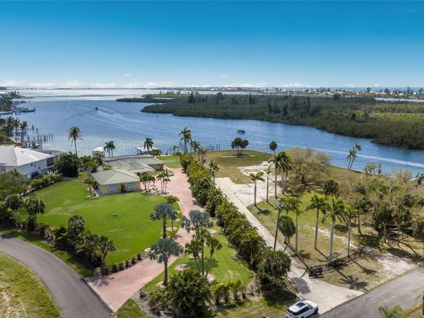 90 BUCCANEER BEND , PLACIDA, FL 33946