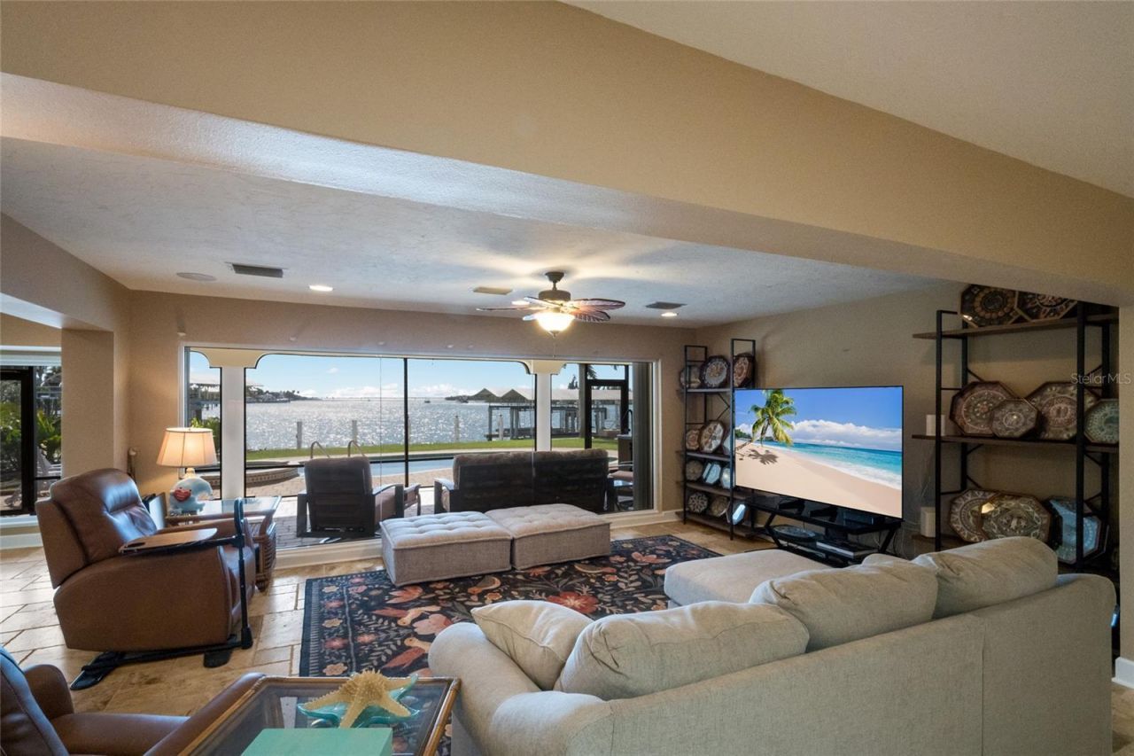 90 Buccaneer Bend, Placida, FL 33946 Photo