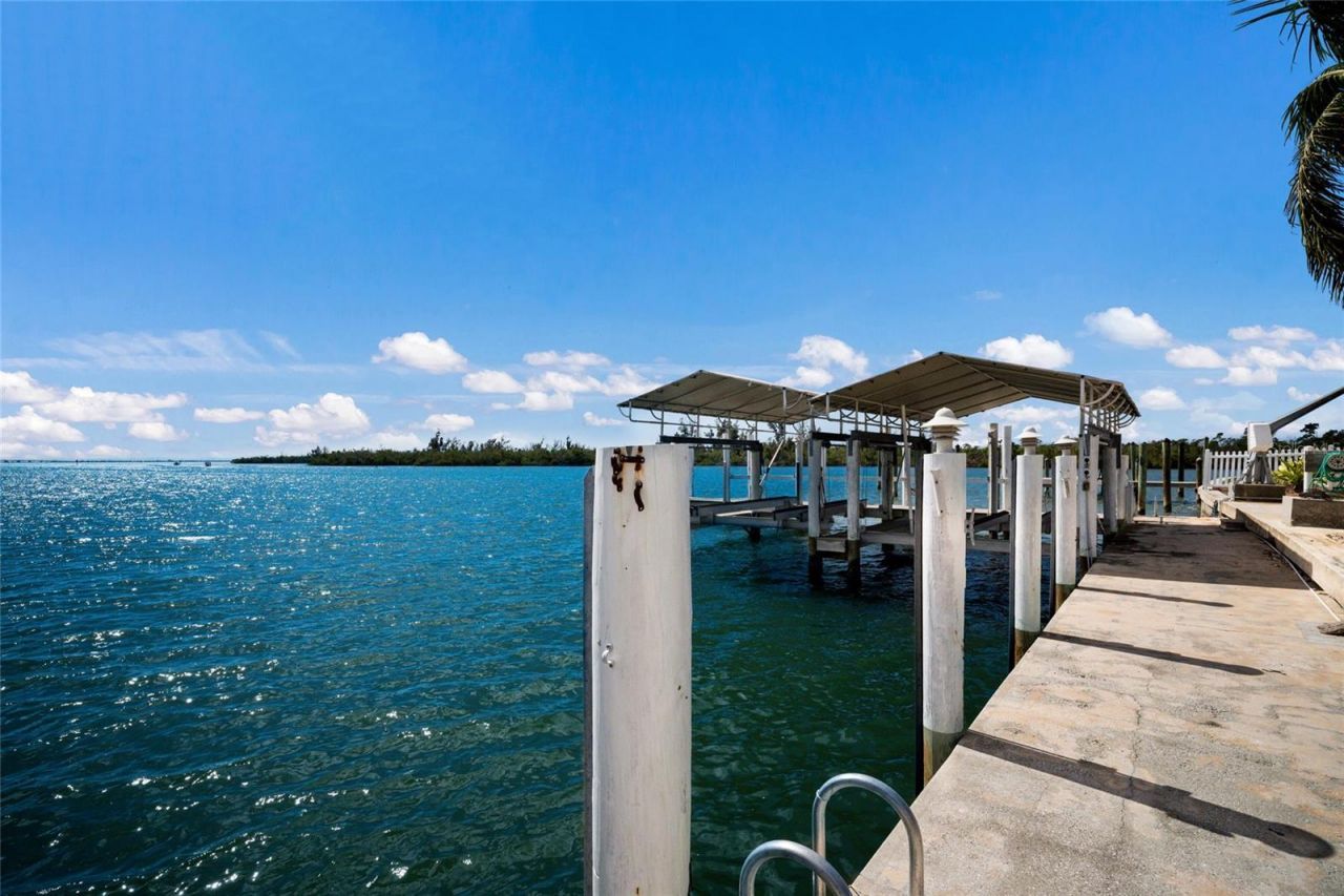 90 Buccaneer Bend, Placida, FL 33946 Photo