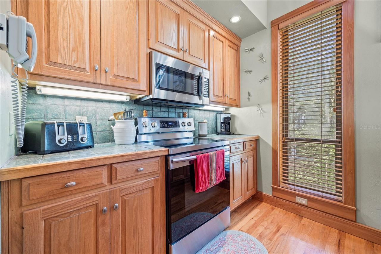 1376 Riverside Avenue , Fort White, FL 32038 Photo