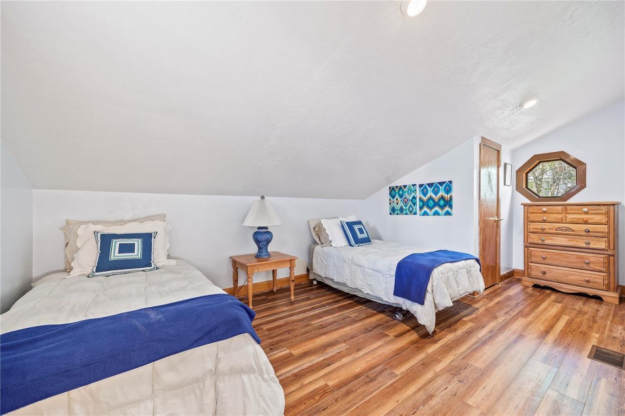 1376 Riverside Avenue , Fort White, FL 32038 Photo