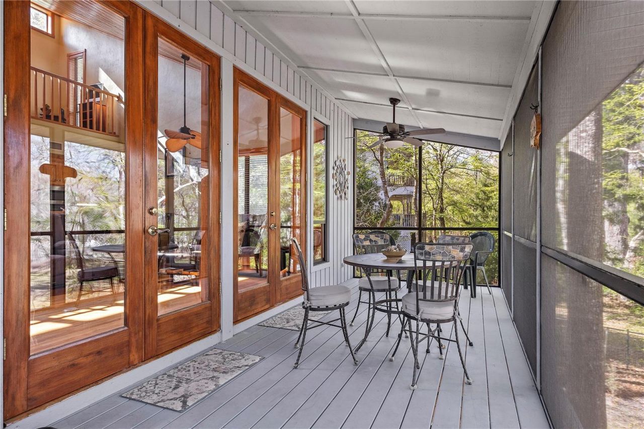 1376 Riverside Avenue , Fort White, FL 32038 Photo