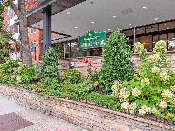 1 Kensington Gate, Unit PH 11, Great Neck, NY 11021