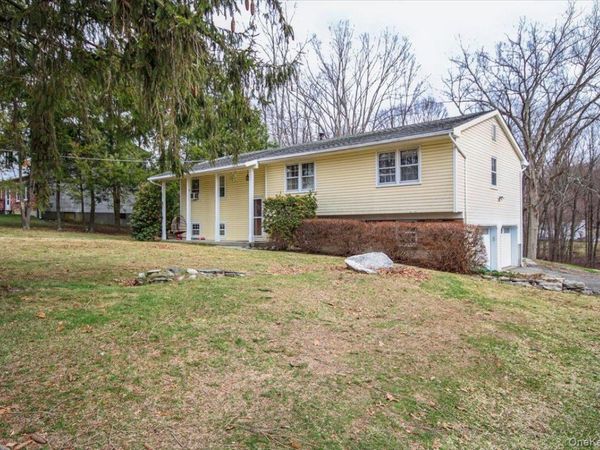 322 Lakeview Street, Mahopac, NY 10541