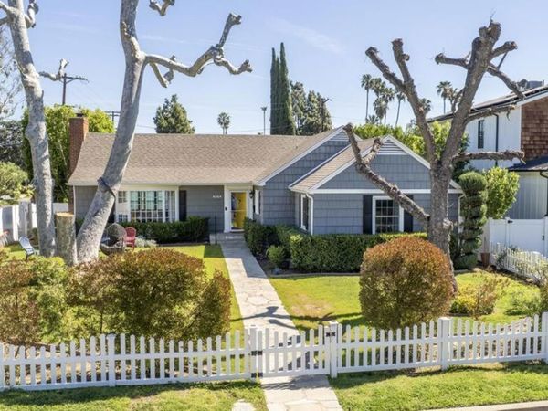 4954 Mammoth Avenue, Sherman Oaks, CA 91423