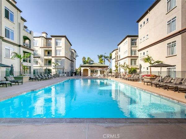 9293 Regents Road, Unit C303, La Jolla, CA 92037