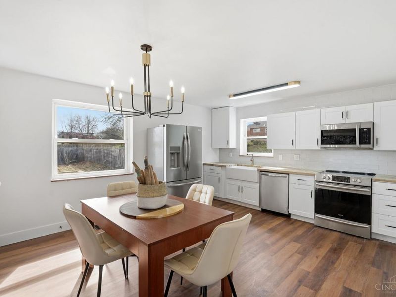 5869 Weston Court, Green Township, OH 45248 Photo 11