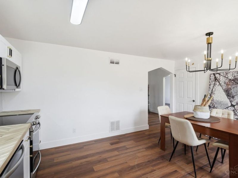 5869 Weston Court, Green Township, OH 45248 Photo 13