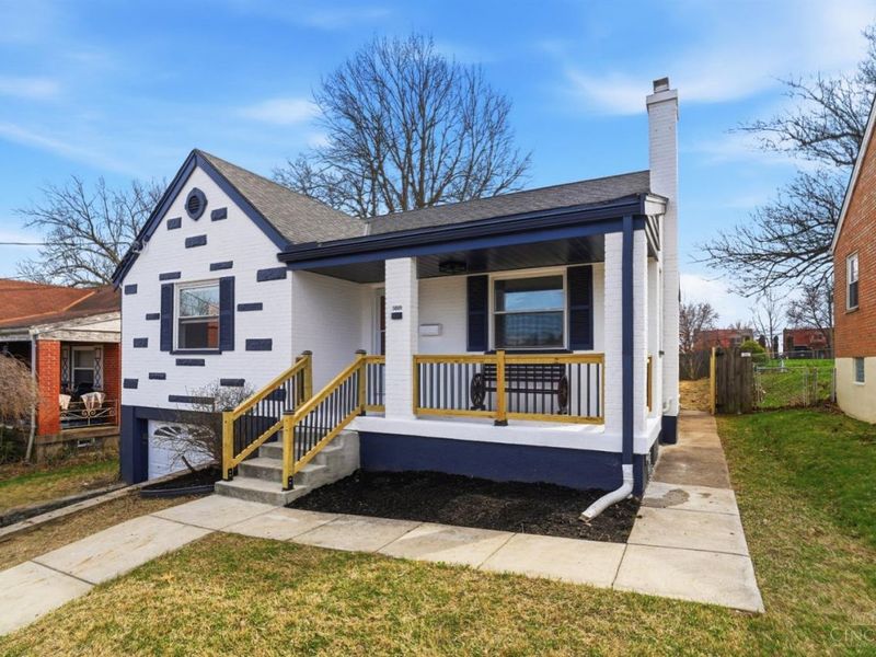 5869 Weston Court, Green Township, OH 45248 Photo 2